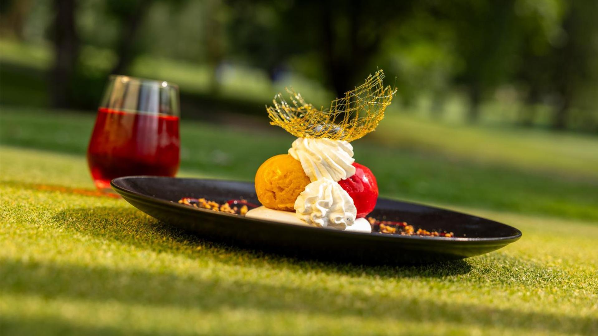 Logis Hotel Golf Le Domaine Du Val De Sorne Vernantois Luaran gambar
